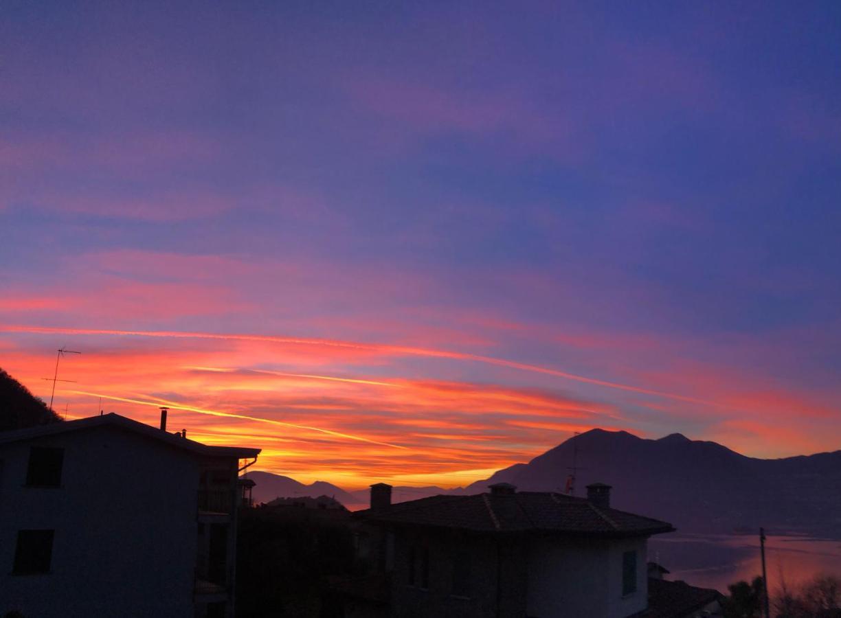 Island Sunset House Vila Sulzano Exterior foto