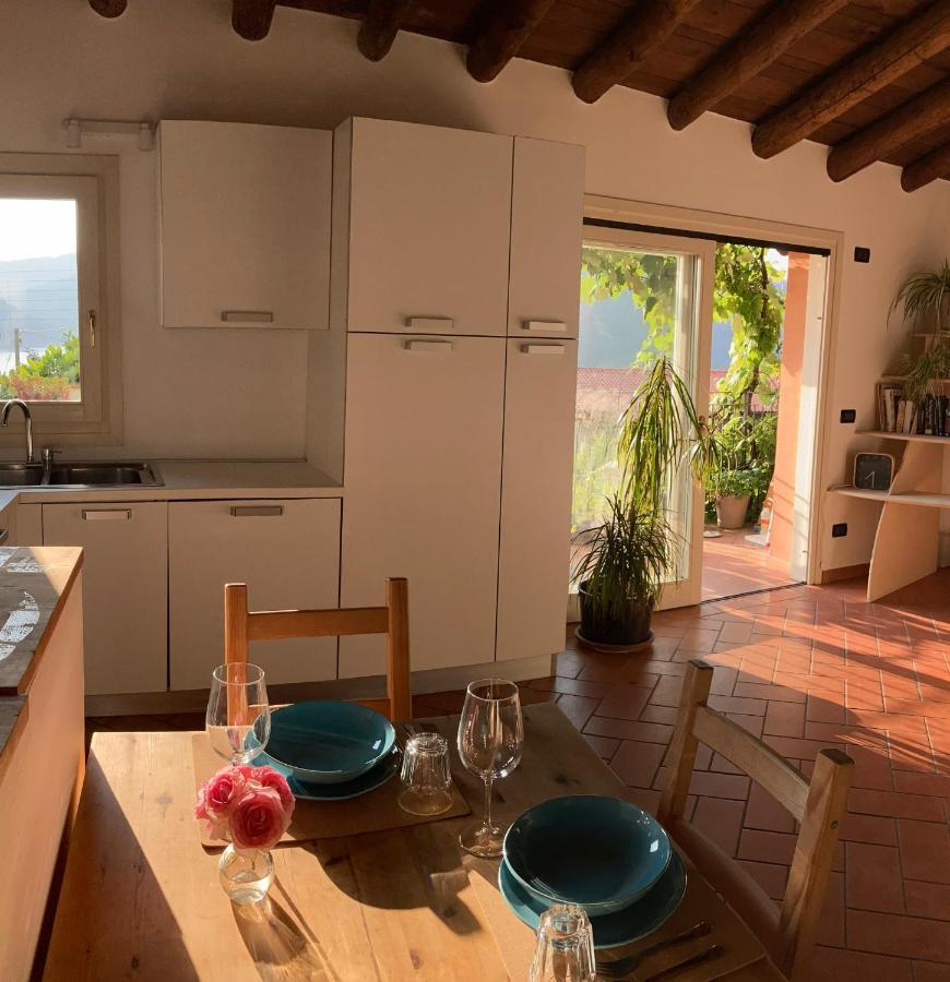 Island Sunset House Vila Sulzano Exterior foto